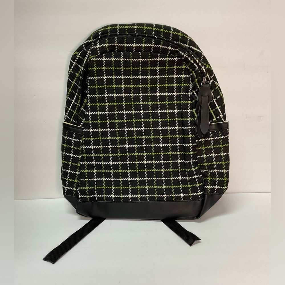Black an green plaid backpack with adjustable straps 
New Arrivals